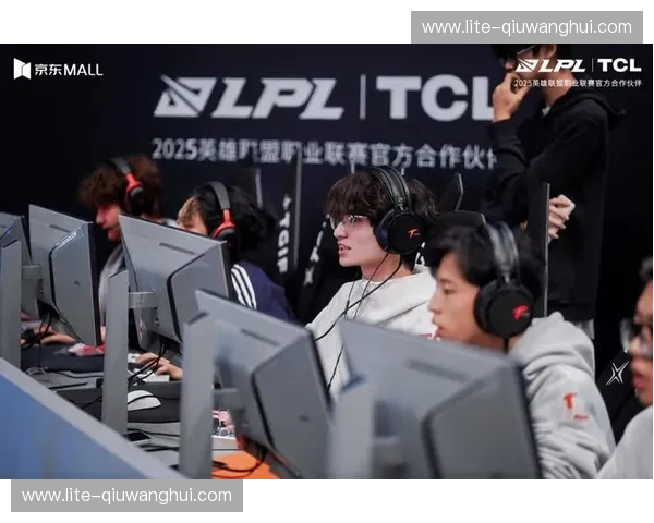 电竞职业联赛直播:点亮屏幕背后的职业舞台 电竞职业联赛直播:点亮屏幕背后的职业舞台
